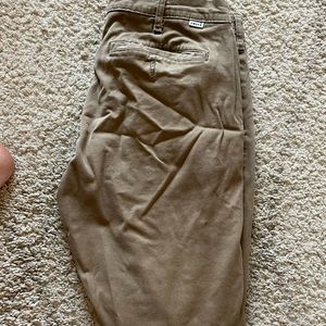 Levi tan chinos, 32/32.
